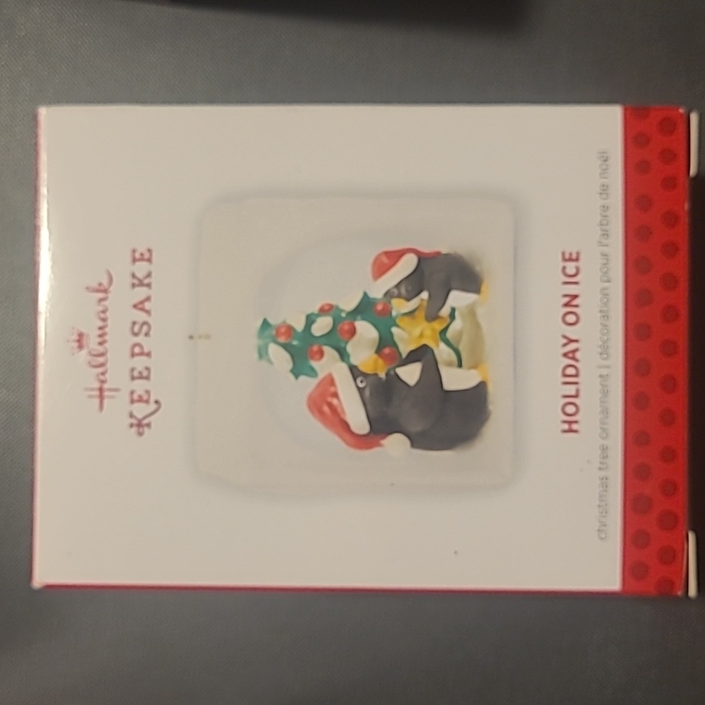Hallmark Keepsake Holiday on Ice penguins in igloo Christmas tree ornament 2013